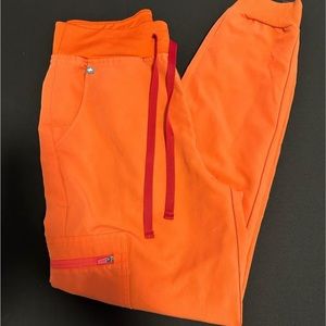 NWOT FIGS SET SUNSET ORANGE SIZE SMALL